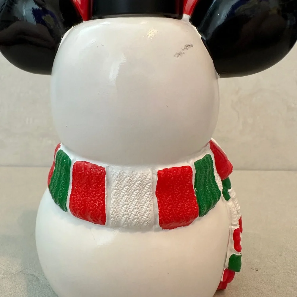 Disney Minnie Mouse Holiday Snowman w/Scarf Soap Dispenser Ceramic NEW - Picture 6 of 7